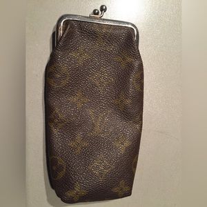 Louis Vuitton Vintage Monogram Pouch. Used for eyeglasses or other items!
